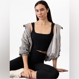 Athleta Transcend Square Neck Crop Bra